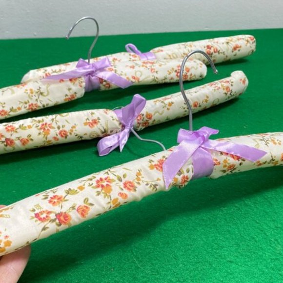 Vintage Fabric Covered Padded Hangers, Beatrice Padded Clothes Hangers - Picture 9 of 10